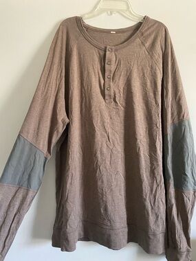 Lululemon Men's Long-Sleeve Henley Shirt in Brown with Gray Elbow Panels